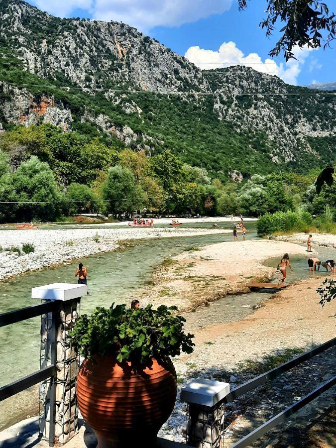 Villa Elli Choika Bagian luar foto
