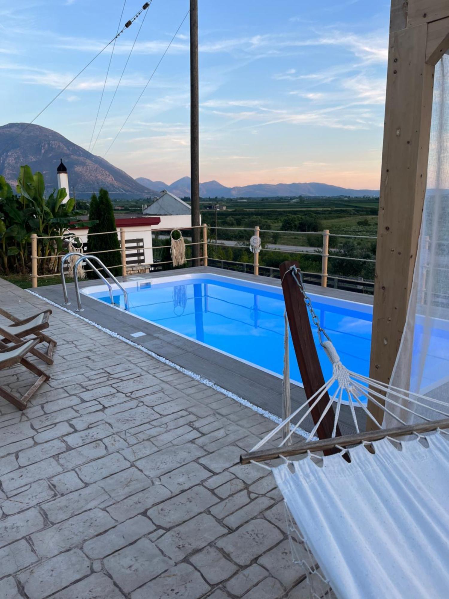 Villa Elli Choika Bagian luar foto