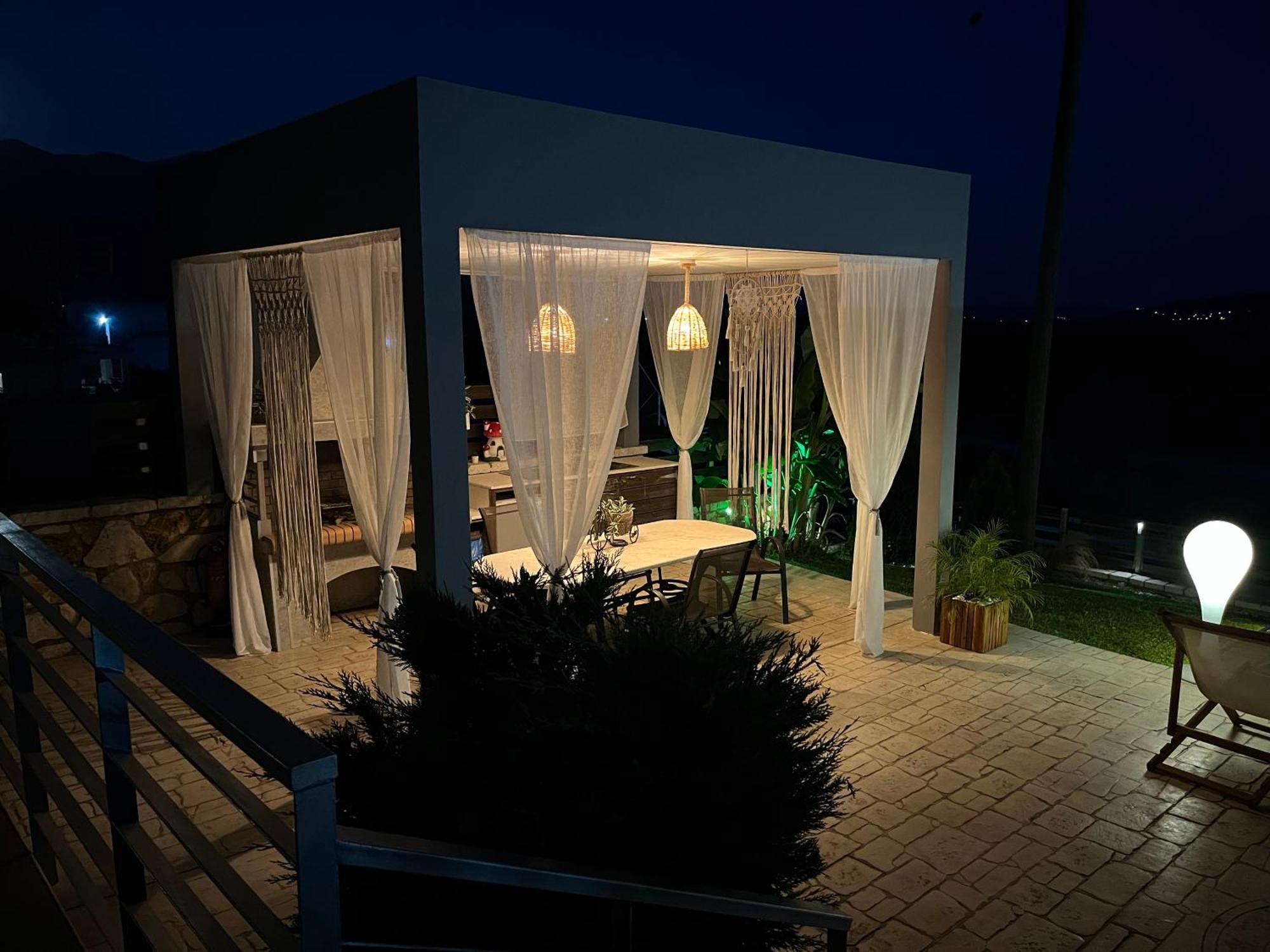 Villa Elli Choika Bagian luar foto
